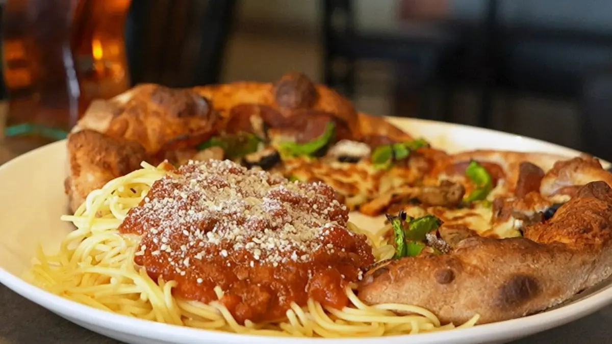 Voyage en cuisine Canada : la pizzaghetti
