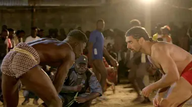 Face aux lutteurs sénégalais