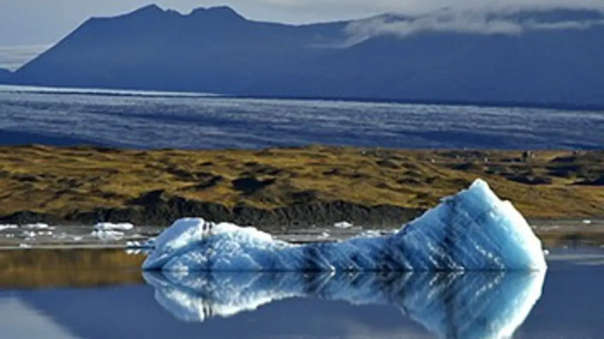 Voyages au bout du monde avec Art Wolfe S02E00 En Islande : la terre, l'air, le feu et l'eau