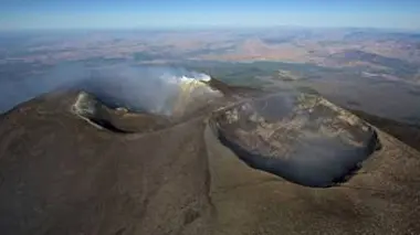 Vu du ciel S03E07 Volcans, la Terre déchaînée