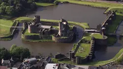 Vues d'en haut  S06E13 Les châteaux gallois