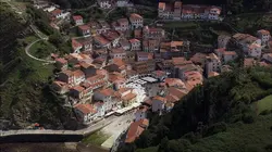 Vues d'en haut  S07E10 Sur le chemin de Compostelle