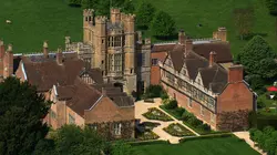 Vues d'en haut  S11E07 Cités ouvrières et jardins à l'anglaise