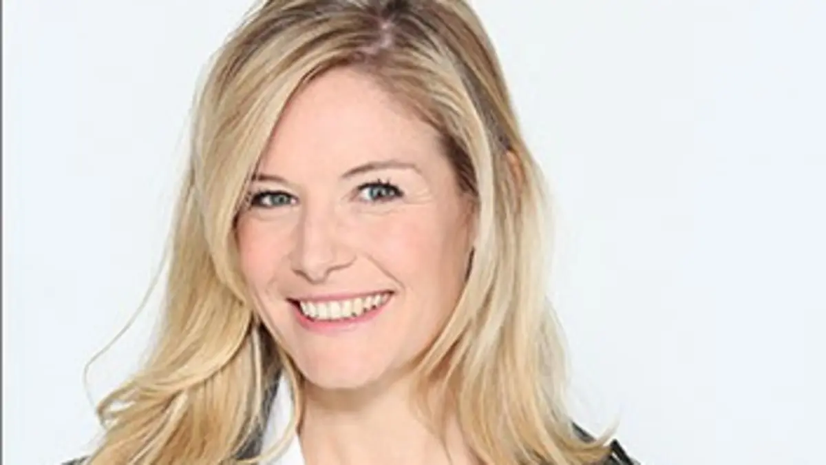 W9 Home concerts Broken back