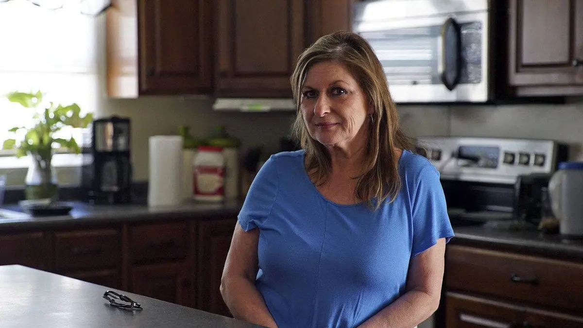 Waco : une secte assiégée E01