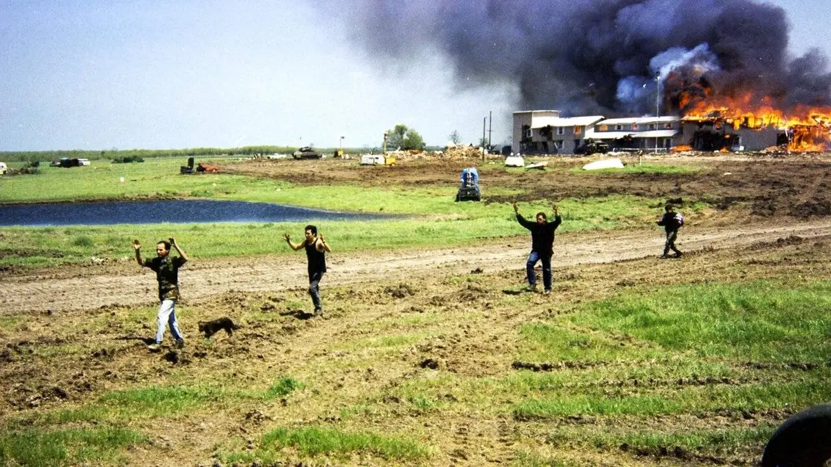 Waco : une secte assiégée