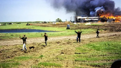 Waco : une secte assiégée