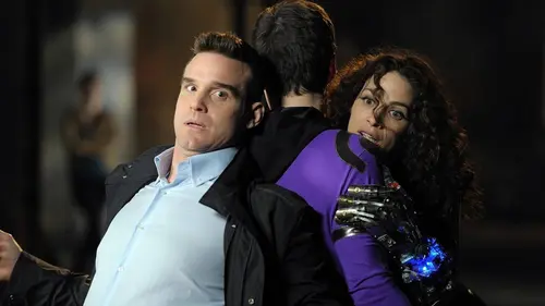 Warehouse 13 S02E02 Mon doux héros