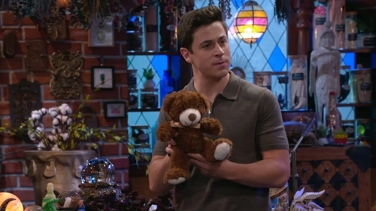 Waverly Place : les nouveaux sorciers S01E09 Le sablier magique