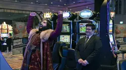 What We Do in the Shadows S03E04 Le casino