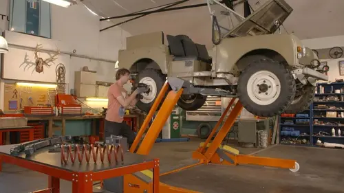 Wheeler Dealers France Land Rover