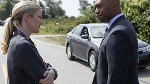 Casting The Whispers S01E04 X : le repère