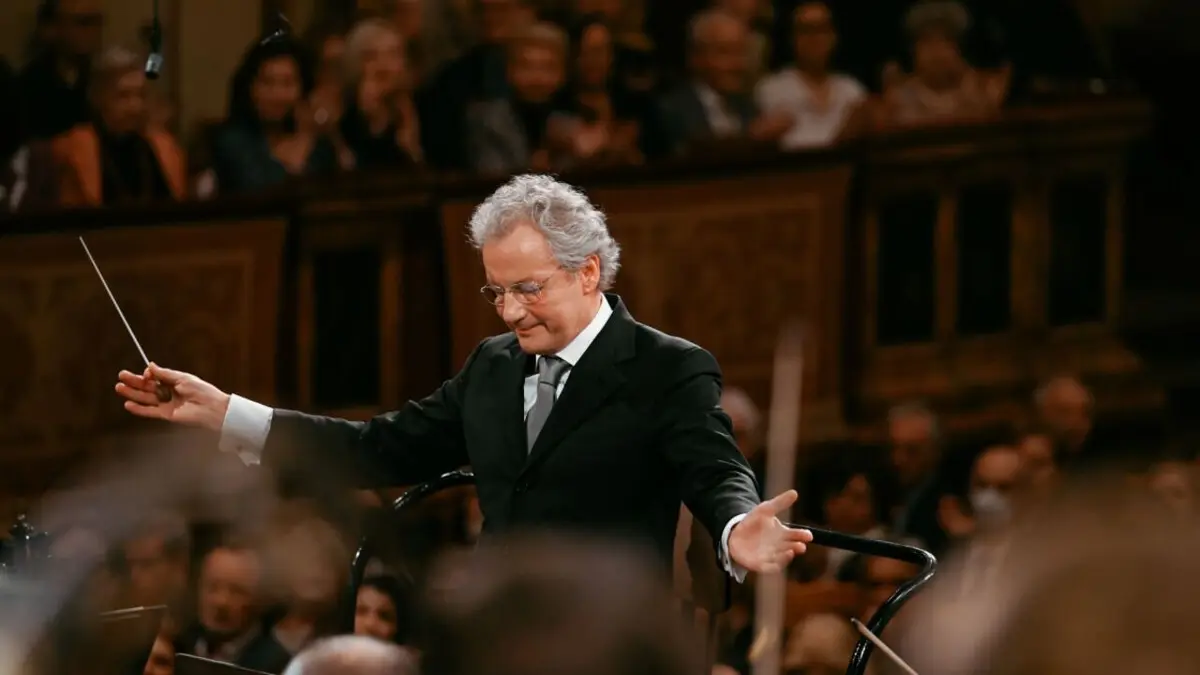 Visuel de Wiener Philharmoniker, Franz Welser-Möst : Hindemith, Strauss, Schoenberg, Ravel