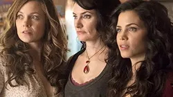 Witches of East End S02E01 Poison maudit