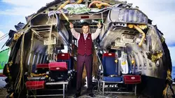 Wrecked S03E08 Le retour du prince des ténèbres