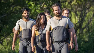 Wrecked S03E06 Ouverture de la chasse