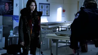Wynonna Earp S03E03 La veillée