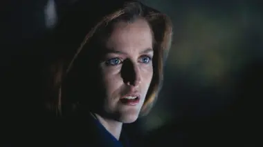 X-Files S08E10 A l'intérieur