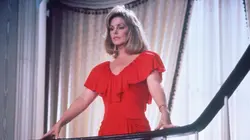 Y a-t-il un flic pour sauver la reine ?