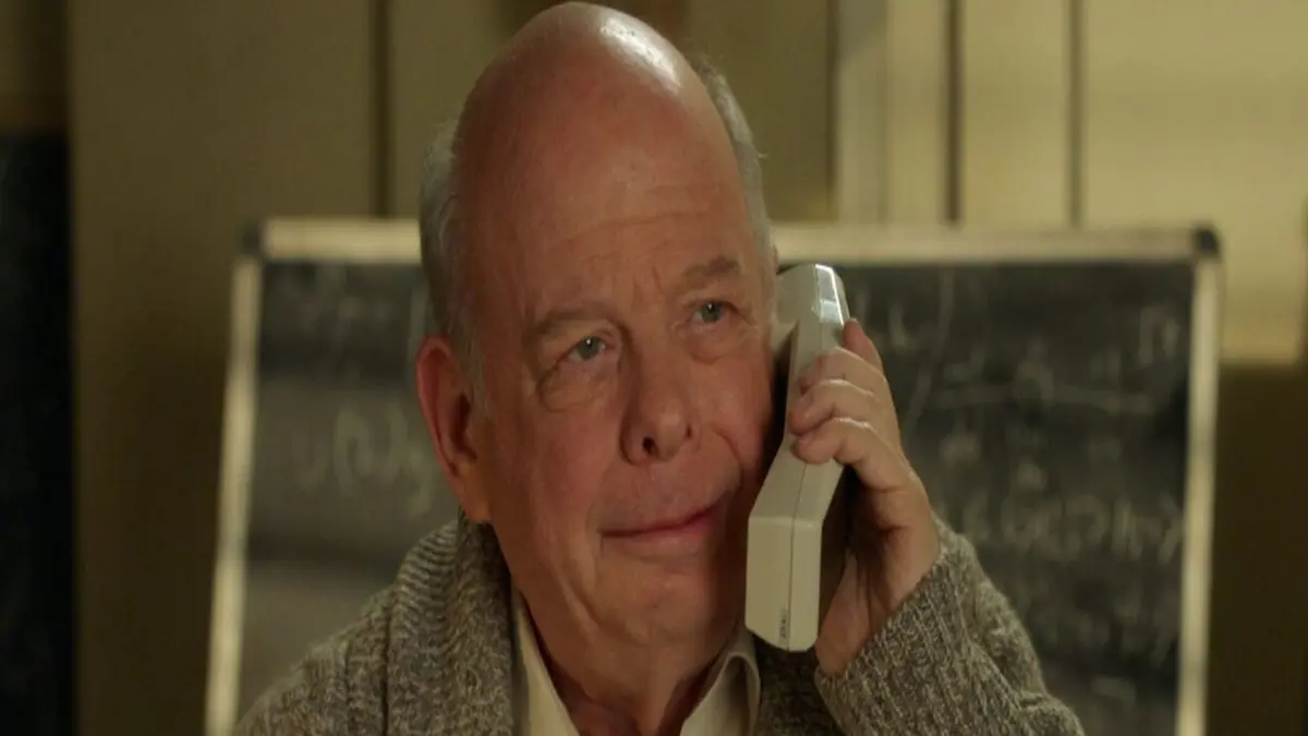 Young Sheldon S03E09 Une invitation à une fête, des raisins pour le foot et une poule terrestre