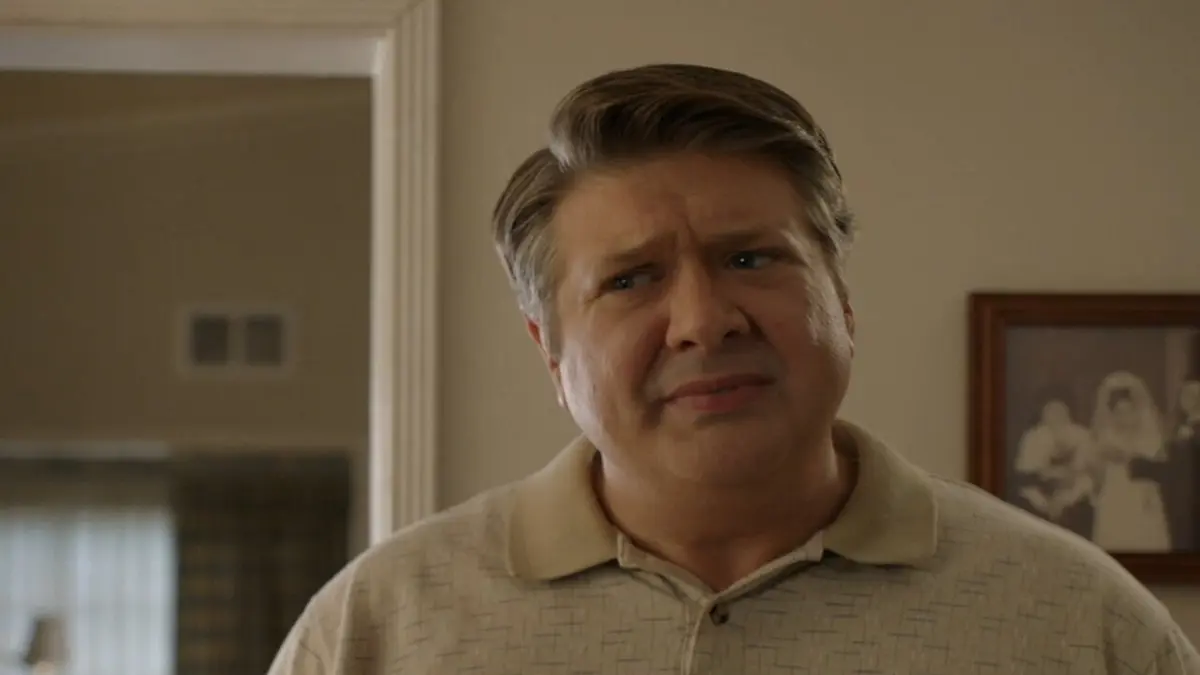 Young Sheldon S03E11 Une poule en vie, un poulet frit et une union sacrée