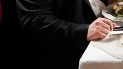 Young Sheldon S03E02 Un placard à balais et une planche de ouija