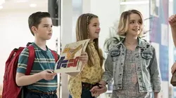 Young Sheldon S03E12 Paillettes et boisson chaude