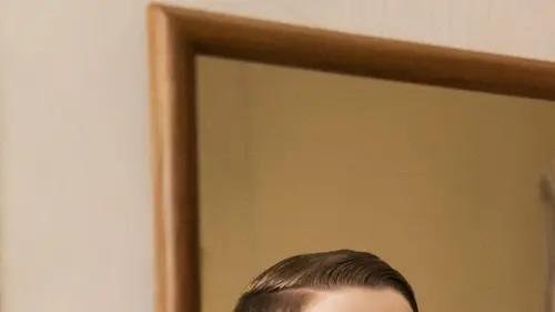 Young Sheldon S05E22 Un pore bouché, un peu d'espagnol et l'avenir