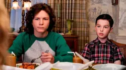 Young Sheldon S02E01 Sheldon livreur de journaux