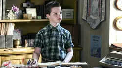 Young Sheldon S04E03 Des petites roues et une poule sans laisse en streaming
