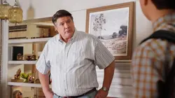 Young Sheldon S07E04 Des fourmis et un clin d'œil de tricheur