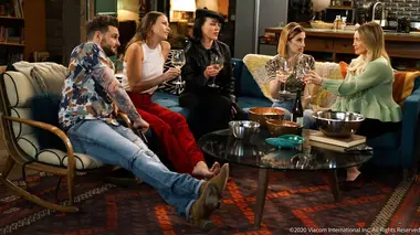 Younger S07E08 La baronne