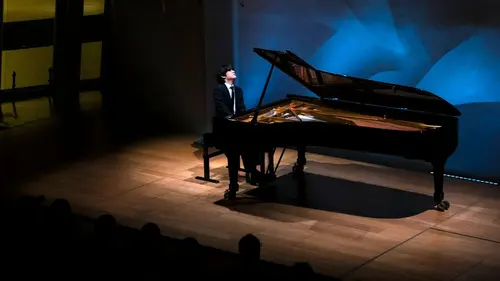 Casting Yunchan Lim à la Fondation Louis Vuitton : Dowland, Bach, Beethoven