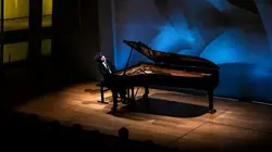 Yunchan Lim à la Fondation Louis Vuitton : Dowland, Bach, Beethoven
