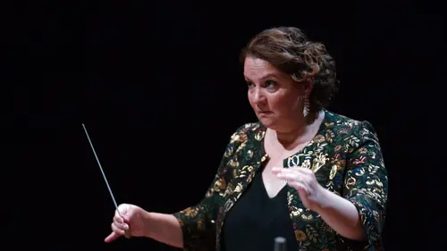 Zahia, cheffe d'orchestre