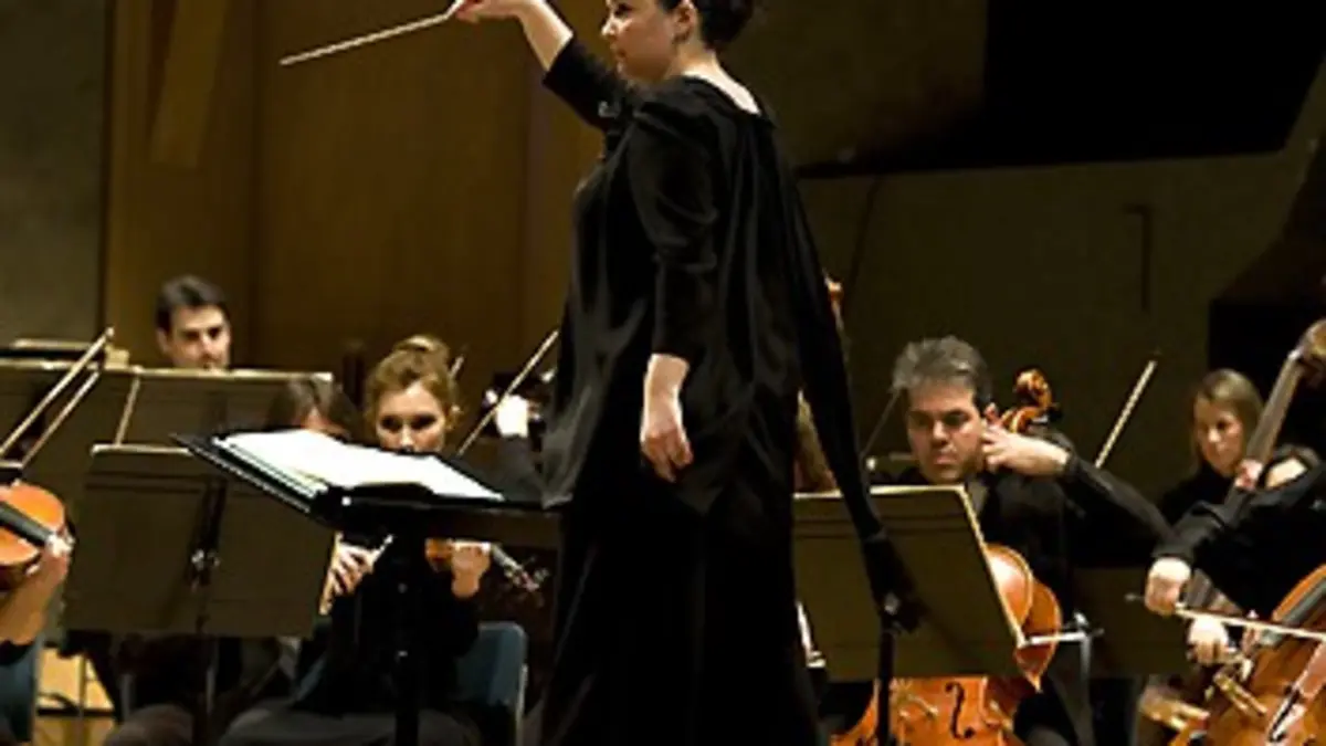 Zahia Ziouani à la Cité de la musique