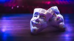 Zize Dupanier Dans "La Famille, Mamma Mia !"