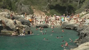 Surtourisme, pollution : menace sur les perles de la Méditerranée