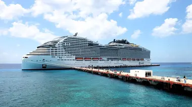 Croisière dans les Caraïbes : au coeur du nouveau paquebot de la démesure