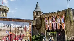 Zone interdite Puy du Fou : les secrets du parc d'attraction préféré des Français