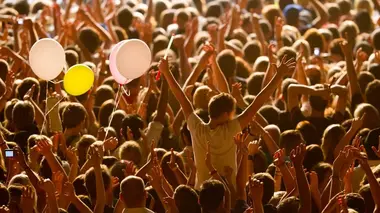 Bonnes affaires, terroir et camelots : les secrets des plus grandes foires de France