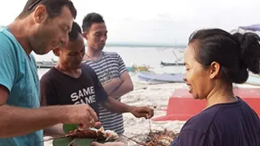 Zone interdite Changer de vie : ces Français qui réalisent leur rêve ! (1/2)