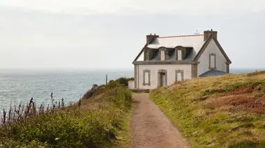 Zone interdite Maisons de vacances : les nouveaux coins de paradis à petit prix