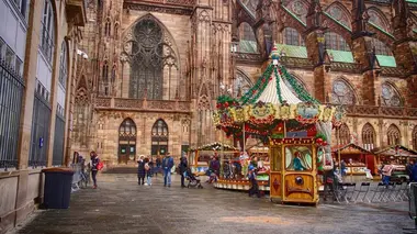 Zone interdite Marchés de Noël : qui peut faire de l'ombre à Strasbourg ?